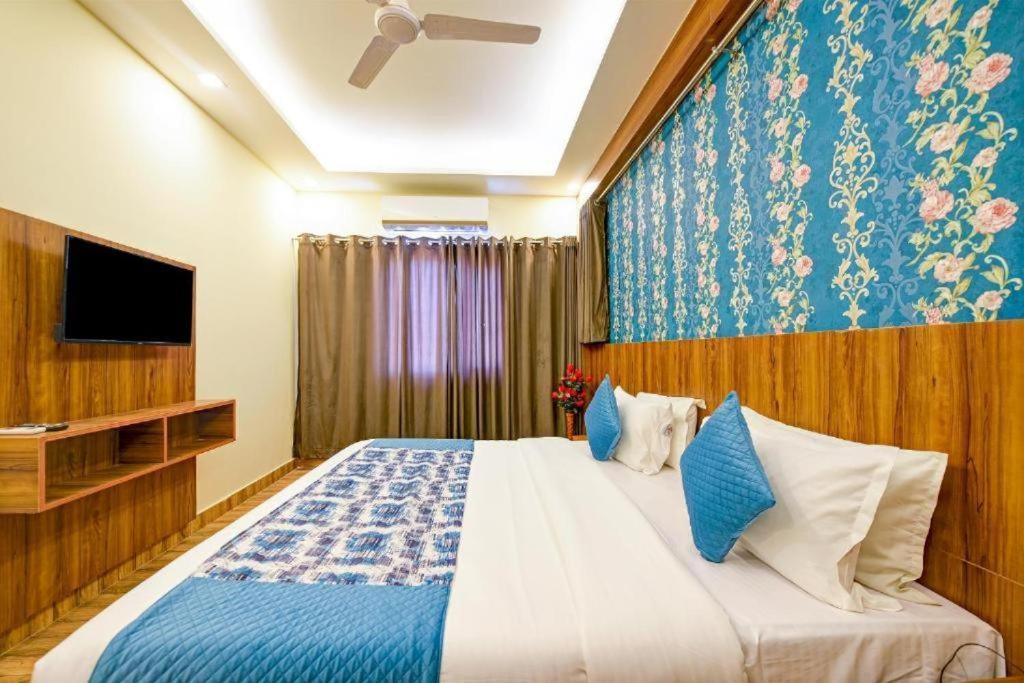 ניו דלהי Hotel Rosewood Near Delhi Airport מראה חיצוני תמונה